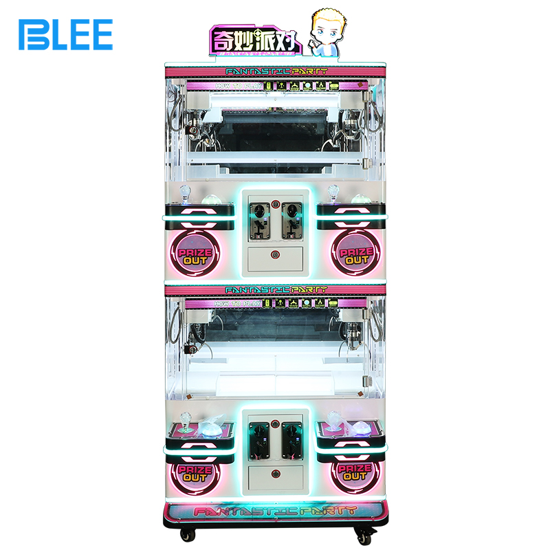 コイン式4人用ミニクレーンゲーム機、キャンディ販売クレーンゲ - Arcade Vending Machines For Sale のレビューと価格