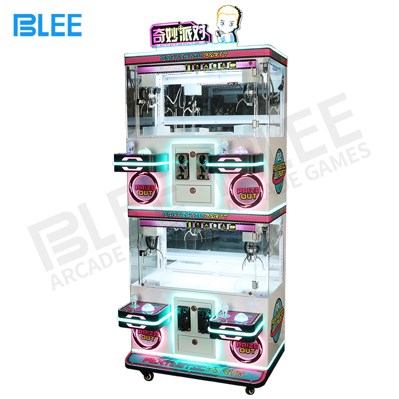 コイン式4人用ミニクレーンゲーム機、キャンディ販売クレーンゲ - Arcade Vending Machines For Sale のレビューと価格